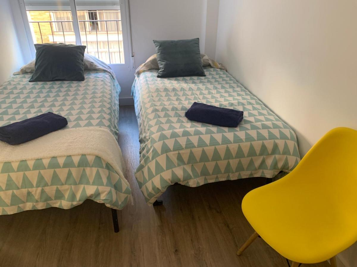 Centro Grupos Malaga Parking Gratis 3 Apartment Ngoại thất bức ảnh